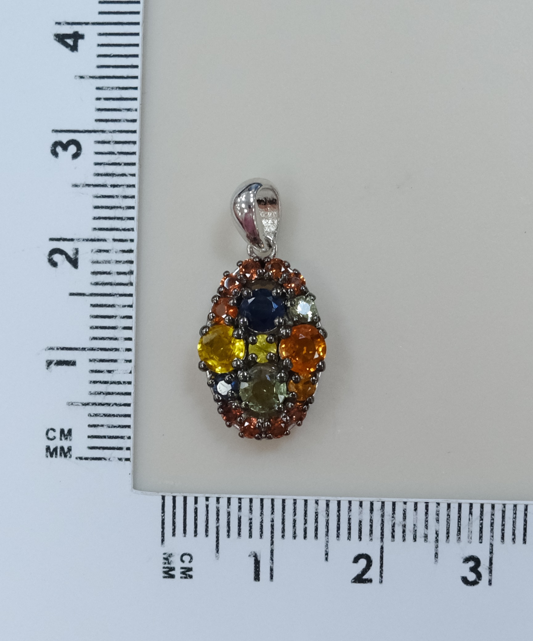 Серебряная подвеска с мультисапфирами